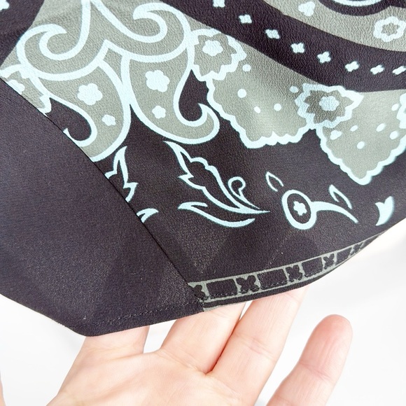 ETRO Paisley silk Handkerchief Blouse Top Size 46 Medium size 10 Gray Green - Picture 10 of 14